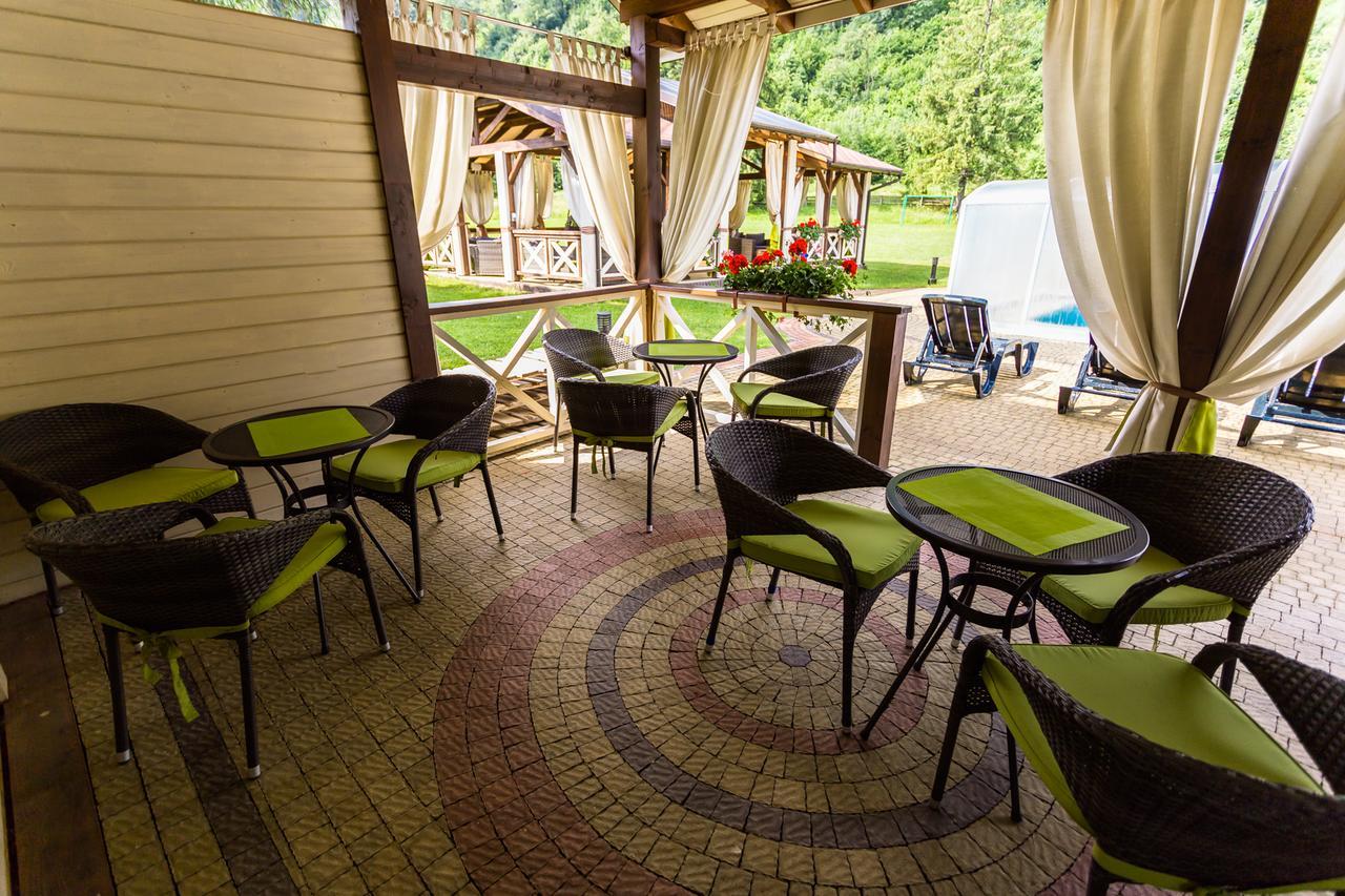 Hotel Tsarynka Eco Complex à Slavsko Extérieur photo