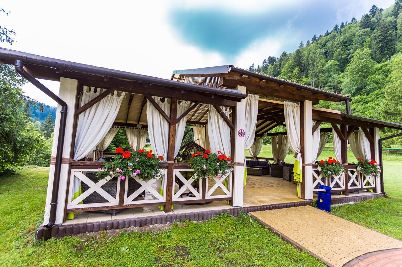 Hotel Tsarynka Eco Complex à Slavsko Extérieur photo