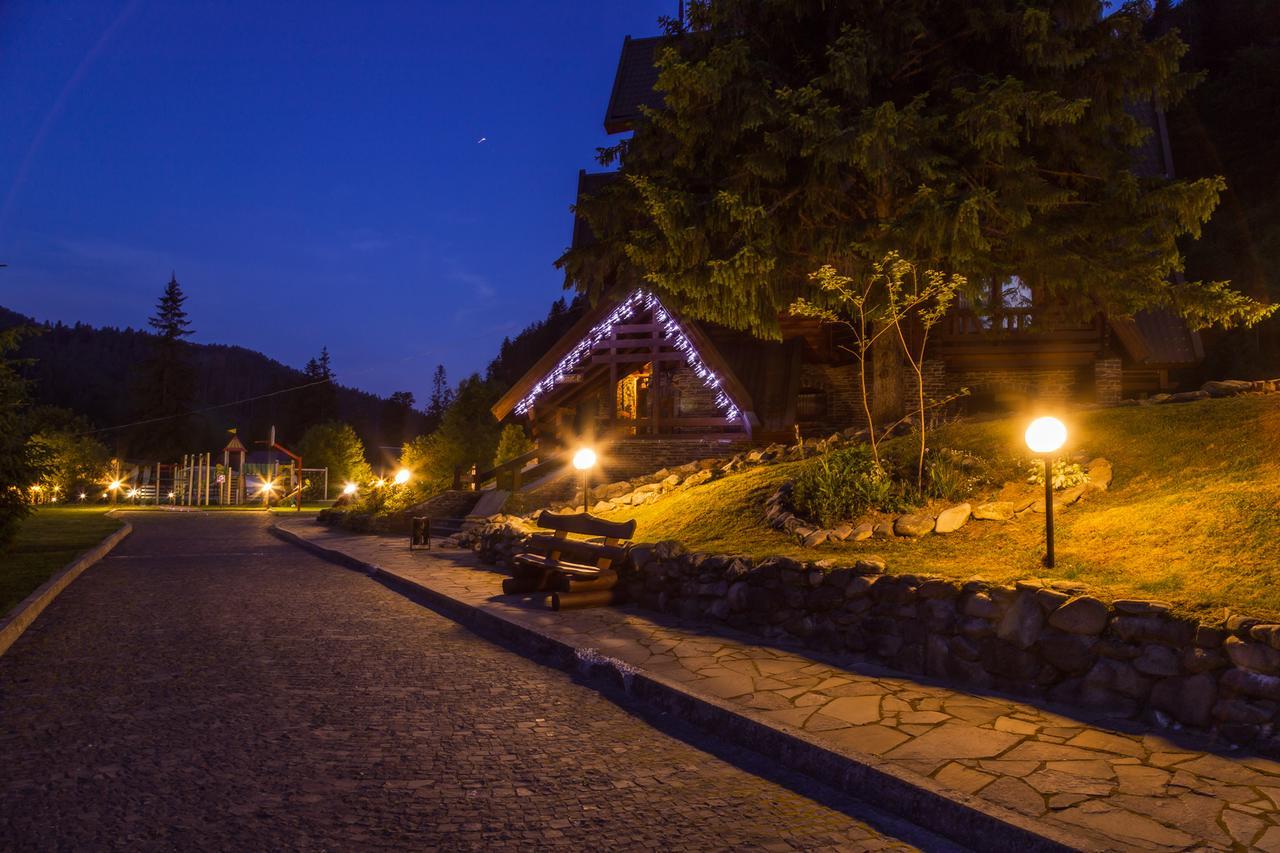 Hotel Tsarynka Eco Complex à Slavsko Extérieur photo